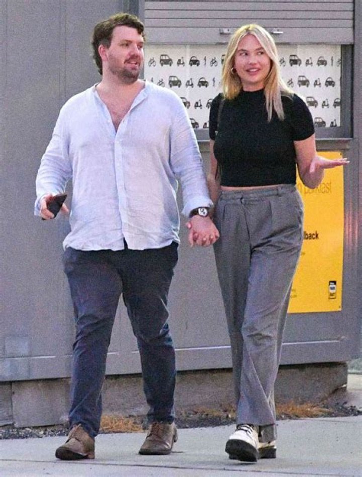 Austin Swift: Exploring His Relationships And Personal Life