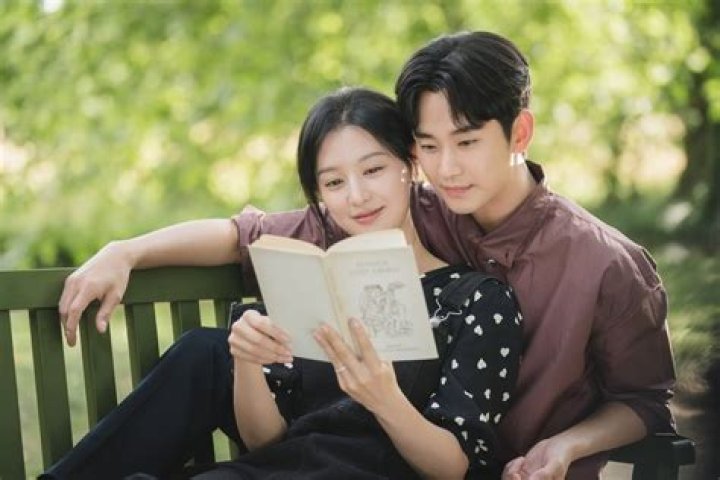 Exploring The Kim Soo Hyun Ex Girlfriend List: A Journey Through Romance