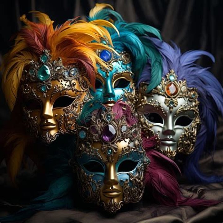 Most Captivating Violet Affleck Masks For An Enchanting Look