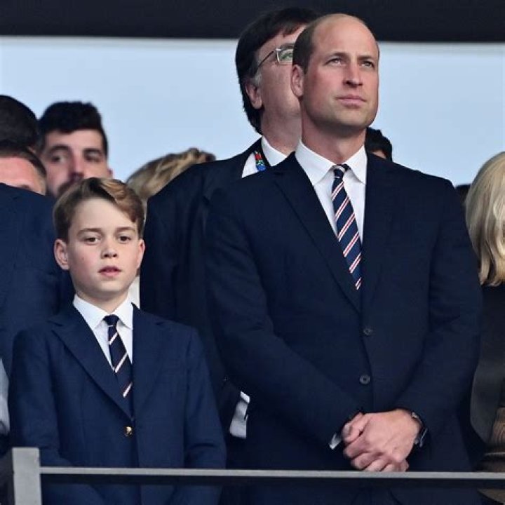 Unveiling The Weight Of Royalty: How Much Does Prince William Weigh?